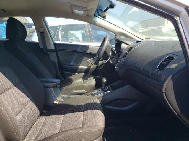 Photo 4 VIN: 3KPFK4A72HE015450 - KIA FORTE LX 