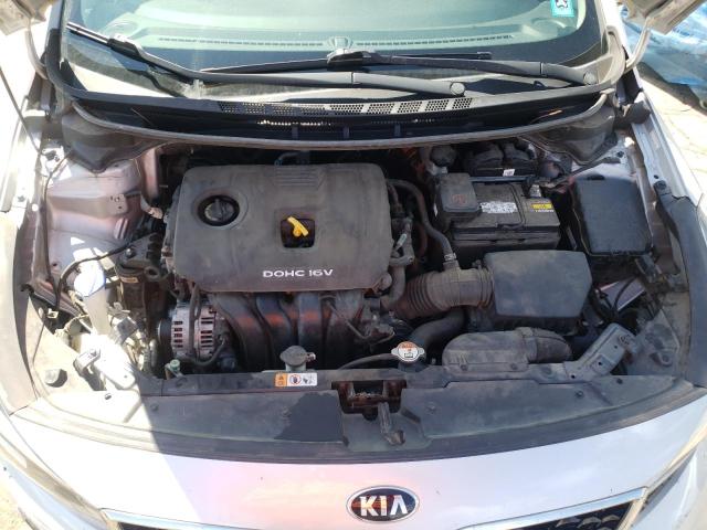 Photo 6 VIN: 3KPFK4A72HE018400 - KIA FORTE LX 