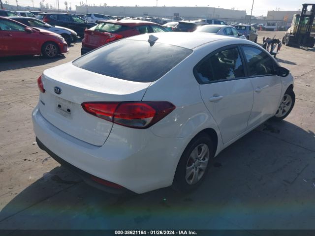 Photo 3 VIN: 3KPFK4A72HE023600 - KIA FORTE 