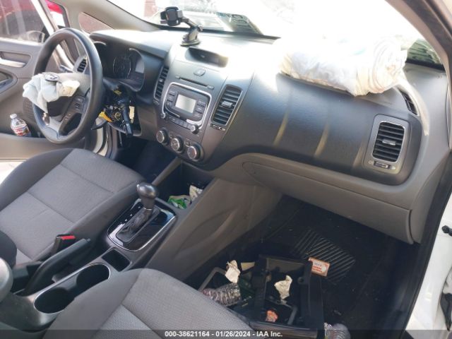 Photo 4 VIN: 3KPFK4A72HE023600 - KIA FORTE 