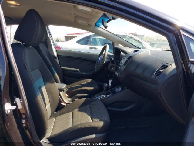 Photo 4 VIN: 3KPFK4A72HE033074 - KIA FORTE 