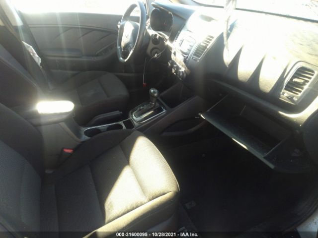 Photo 4 VIN: 3KPFK4A72HE049047 - KIA FORTE 