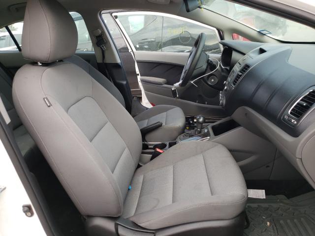 Photo 4 VIN: 3KPFK4A72HE071842 - KIA FORTE LX 