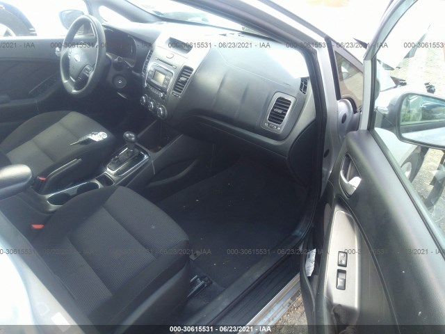 Photo 4 VIN: 3KPFK4A72HE075129 - KIA FORTE 