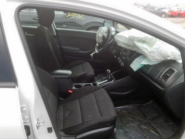 Photo 4 VIN: 3KPFK4A72HE093243 - KIA FORTE LX 