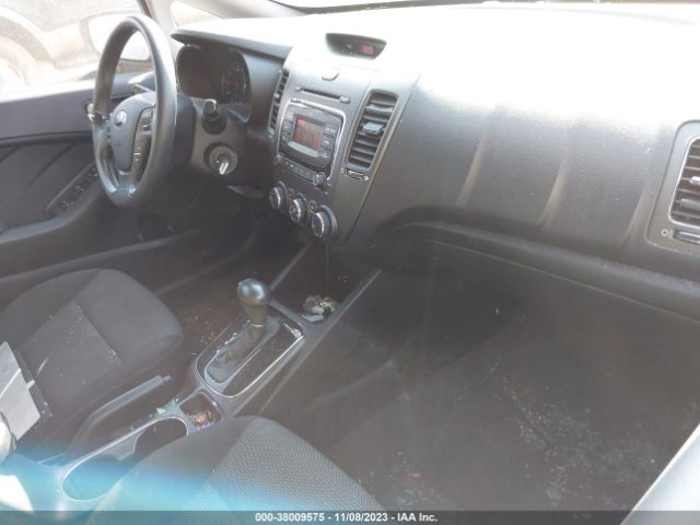 Photo 4 VIN: 3KPFK4A72HE130212 - KIA FORTE 