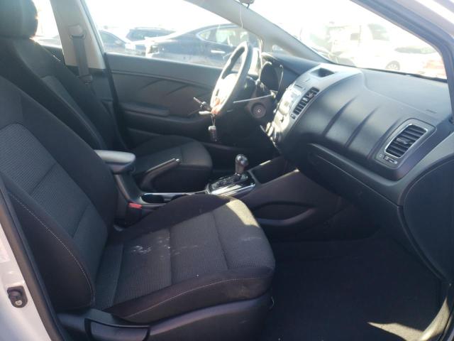 Photo 4 VIN: 3KPFK4A72HE132669 - KIA FORTE LX 