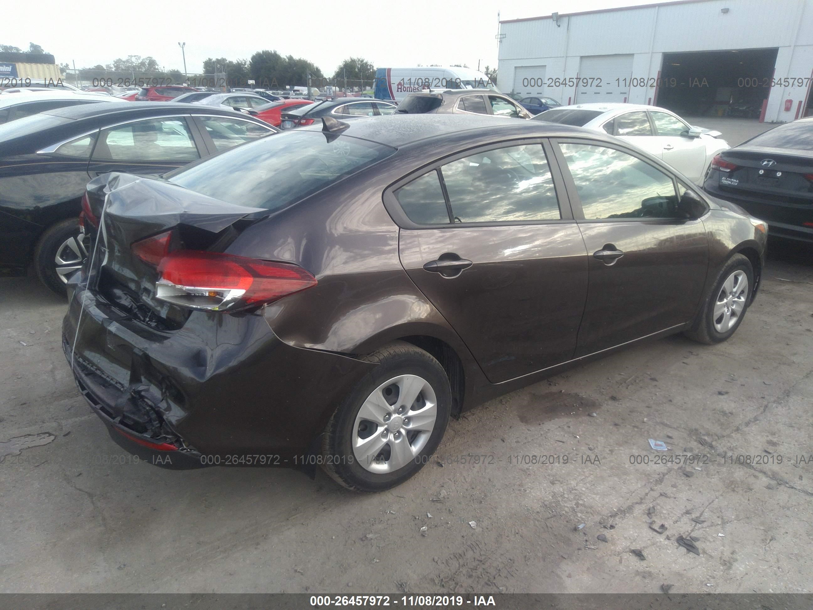 Photo 3 VIN: 3KPFK4A72JE164933 - KIA FORTE 