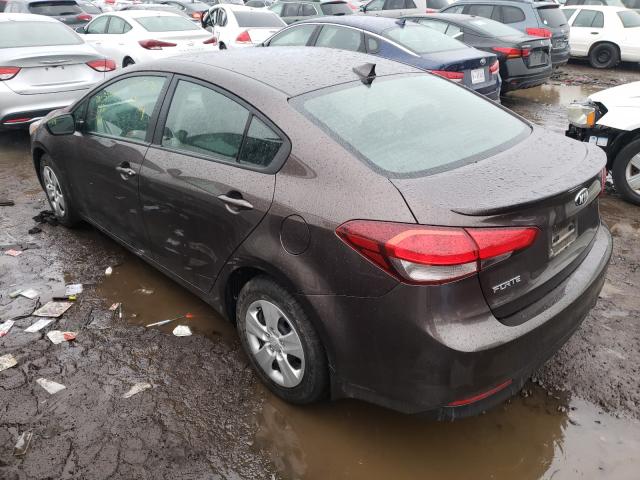 Photo 2 VIN: 3KPFK4A72JE174670 - KIA FORTE LX 