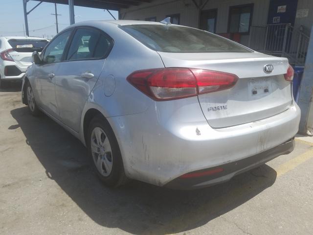 Photo 2 VIN: 3KPFK4A72JE226959 - KIA FORTE LX 