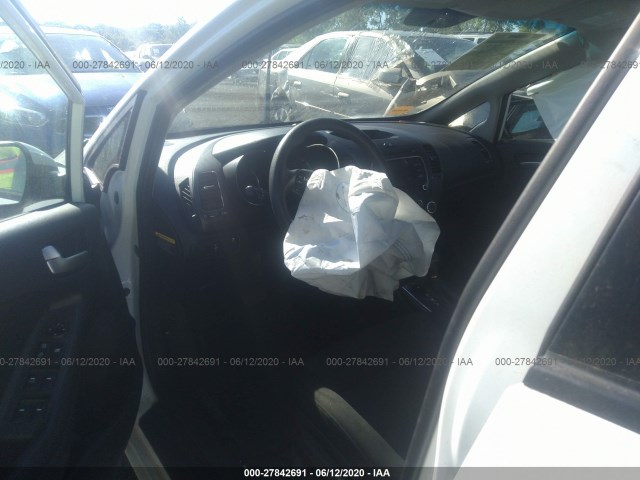 Photo 4 VIN: 3KPFK4A72JE229098 - KIA FORTE 