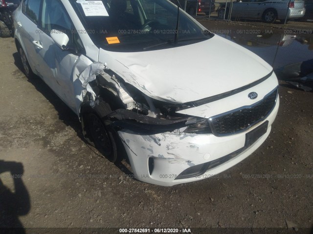 Photo 5 VIN: 3KPFK4A72JE229098 - KIA FORTE 