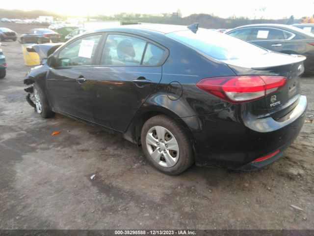 Photo 2 VIN: 3KPFK4A72JE229392 - KIA FORTE 