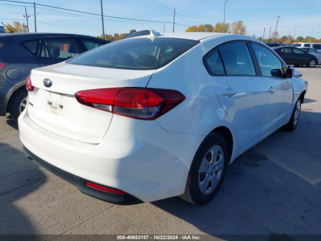 Photo 3 VIN: 3KPFK4A72JE231398 - KIA FORTE 