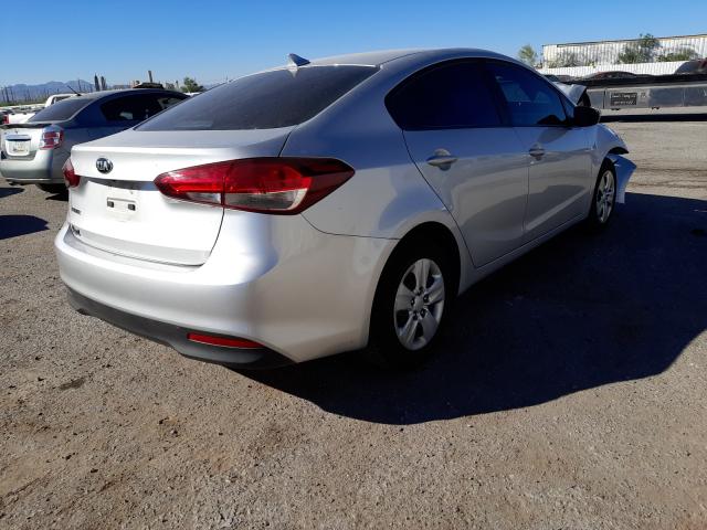 Photo 3 VIN: 3KPFK4A72JE272081 - KIA FORTE LX 