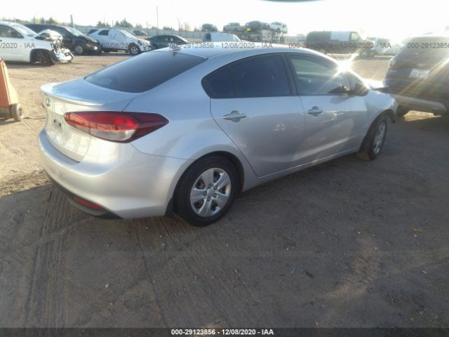 Photo 3 VIN: 3KPFK4A73HE012122 - KIA FORTE 