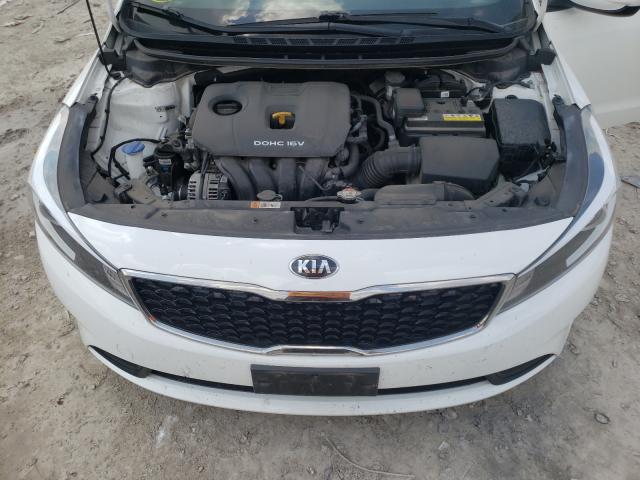 Photo 6 VIN: 3KPFK4A73HE049185 - KIA FORTE LX 