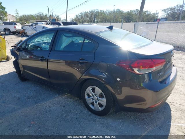 Photo 2 VIN: 3KPFK4A73HE085197 - KIA FORTE 