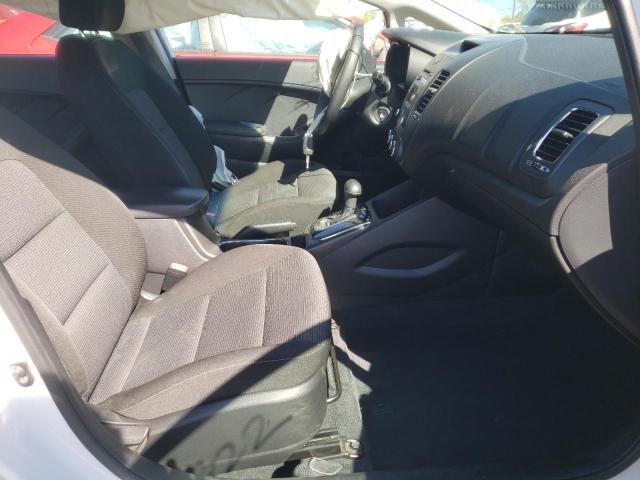 Photo 4 VIN: 3KPFK4A73HE087712 - KIA FORTE LX 