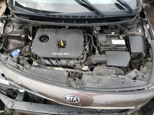 Photo 6 VIN: 3KPFK4A73HE103665 - KIA FORTE LX 