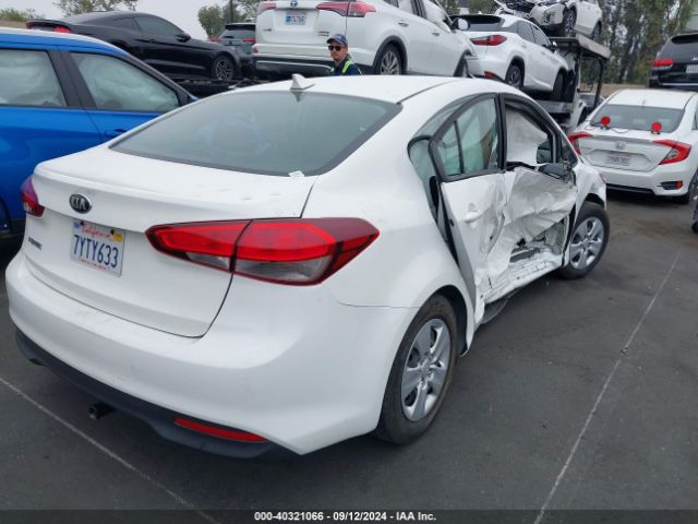 Photo 3 VIN: 3KPFK4A73HE140943 - KIA FORTE 