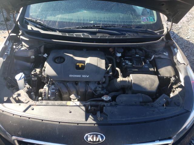 Photo 6 VIN: 3KPFK4A73HE147987 - KIA FORTE LX 