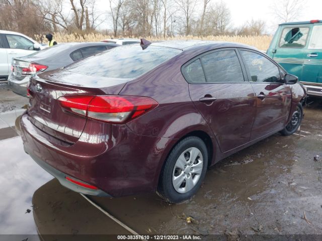 Photo 3 VIN: 3KPFK4A73HE158357 - KIA FORTE 