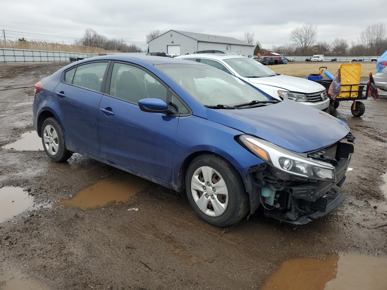 Photo 3 VIN: 3KPFK4A73JE168196 - KIA FORTE 