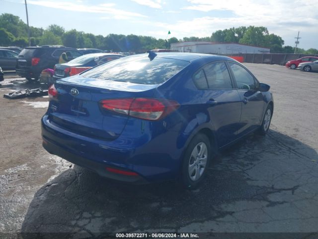 Photo 3 VIN: 3KPFK4A73JE168263 - KIA FORTE 