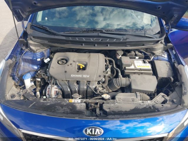 Photo 9 VIN: 3KPFK4A73JE168263 - KIA FORTE 