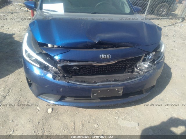 Photo 5 VIN: 3KPFK4A73JE168411 - KIA FORTE 