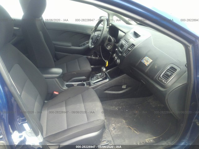 Photo 4 VIN: 3KPFK4A73JE181353 - KIA FORTE 