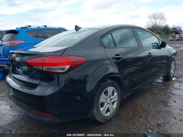 Photo 3 VIN: 3KPFK4A73JE184561 - KIA FORTE 