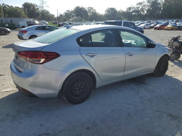 Photo 2 VIN: 3KPFK4A73JE211855 - KIA FORTE LX 