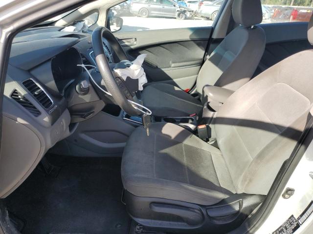 Photo 6 VIN: 3KPFK4A73JE211855 - KIA FORTE LX 