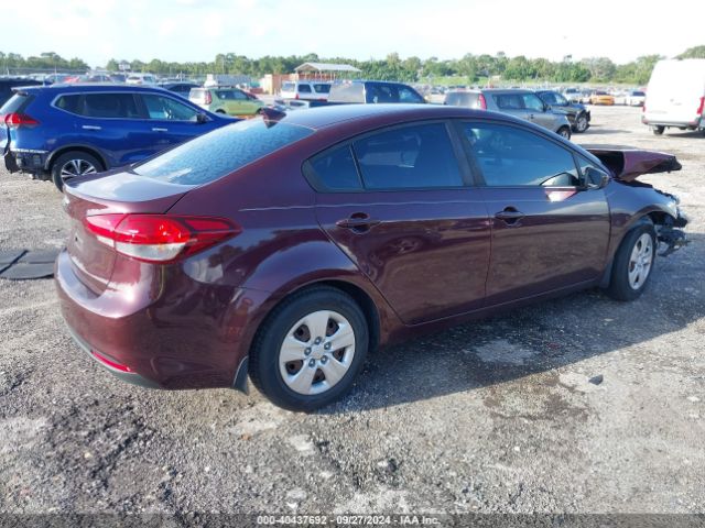 Photo 3 VIN: 3KPFK4A73JE219146 - KIA FORTE 