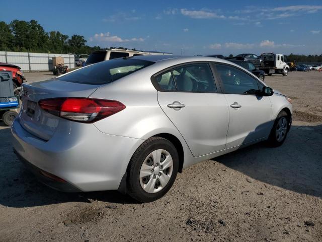 Photo 2 VIN: 3KPFK4A73JE227523 - KIA FORTE LX 