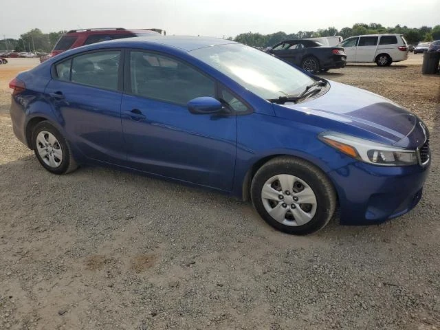 Photo 3 VIN: 3KPFK4A73JE257072 - KIA FORTE LX 