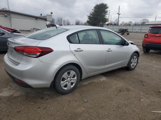 Photo 2 VIN: 3KPFK4A73JE267729 - KIA FORTE LX 