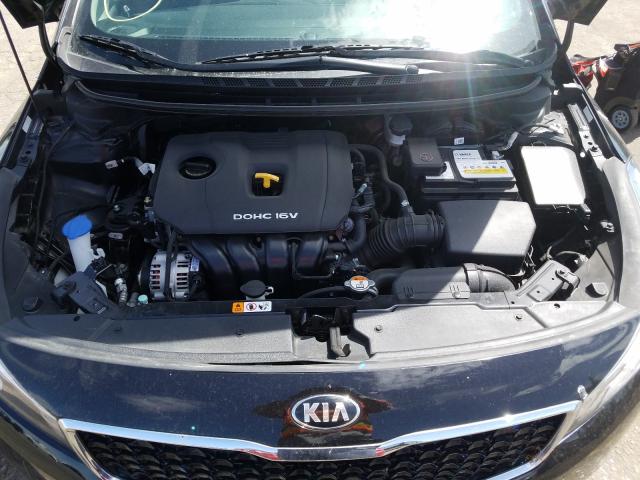 Photo 6 VIN: 3KPFK4A73JE267942 - KIA FORTE LX 