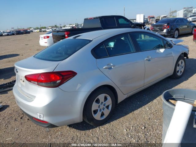 Photo 3 VIN: 3KPFK4A74HE041418 - KIA FORTE 