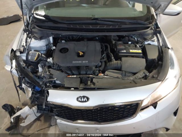 Photo 9 VIN: 3KPFK4A74HE063256 - KIA FORTE 