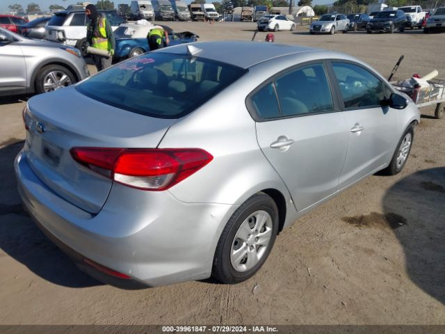 Photo 3 VIN: 3KPFK4A74HE075200 - KIA FORTE 