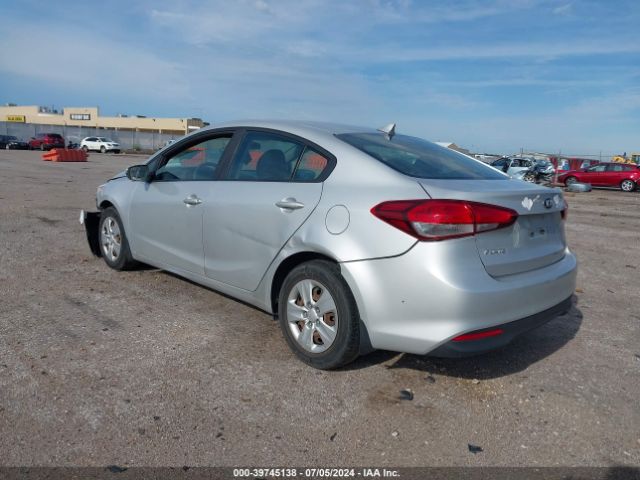 Photo 2 VIN: 3KPFK4A74HE079361 - KIA FORTE 