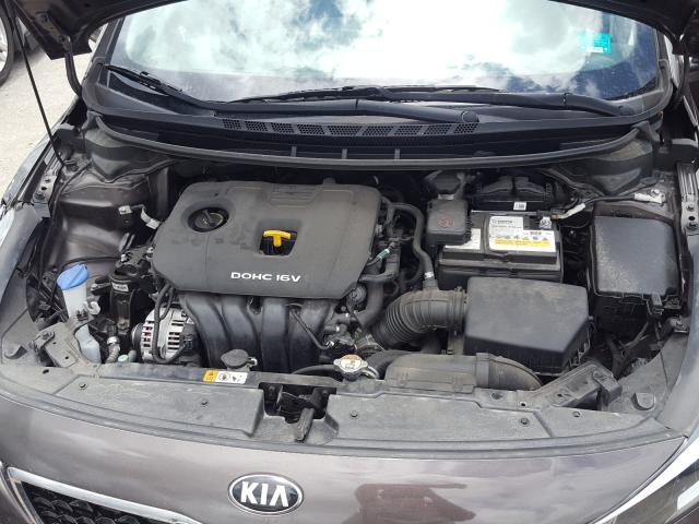 Photo 6 VIN: 3KPFK4A74HE146752 - KIA FORTE LX 