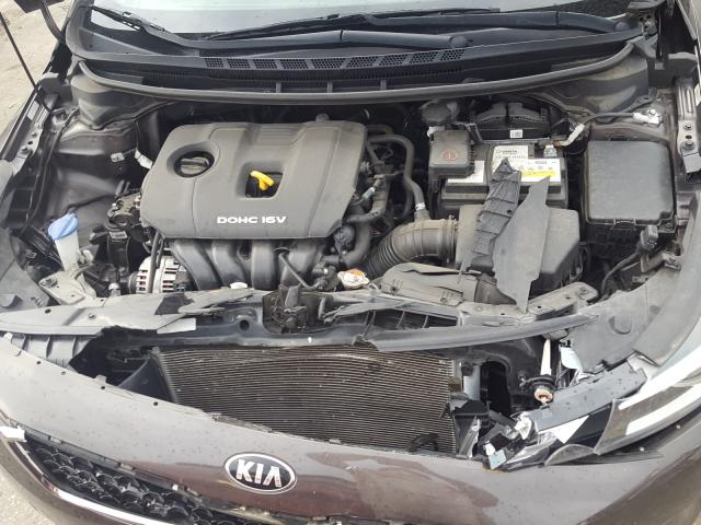 Photo 6 VIN: 3KPFK4A74HE152745 - KIA FORTE LX 