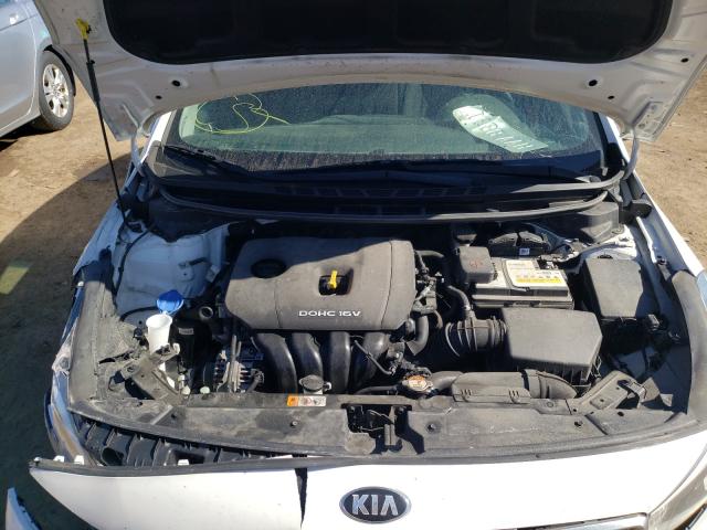 Photo 6 VIN: 3KPFK4A74JE190370 - KIA FORTE 