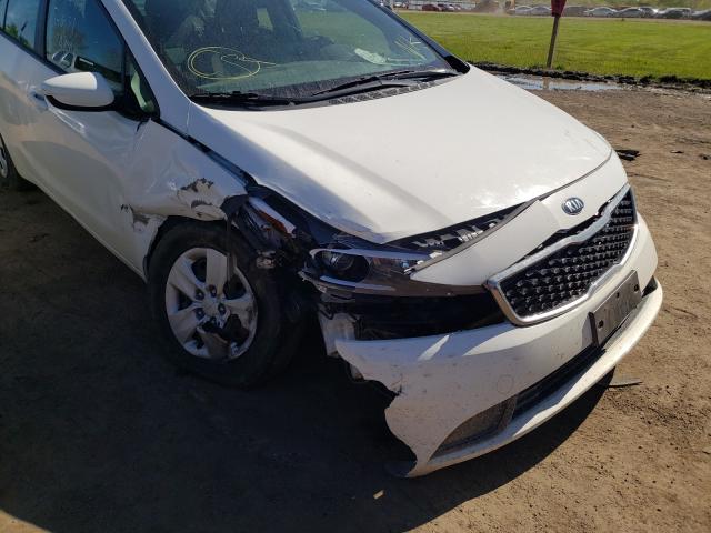 Photo 8 VIN: 3KPFK4A74JE190370 - KIA FORTE 