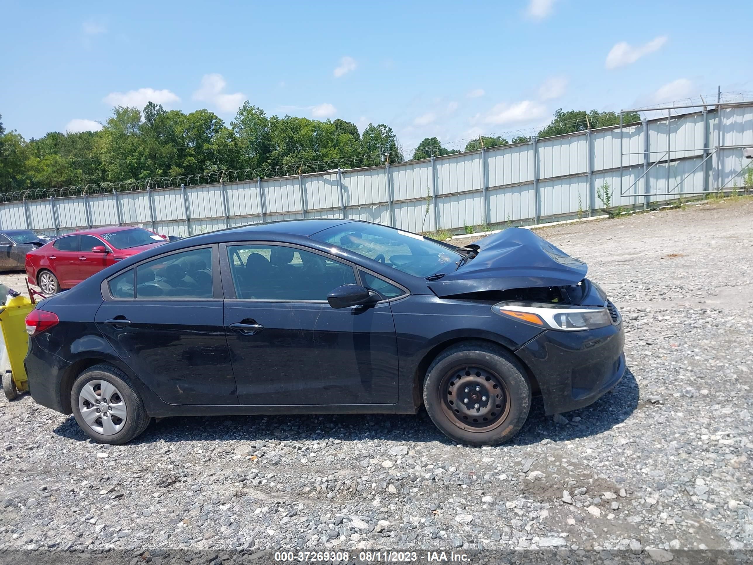 Photo 12 VIN: 3KPFK4A74JE221648 - KIA FORTE 