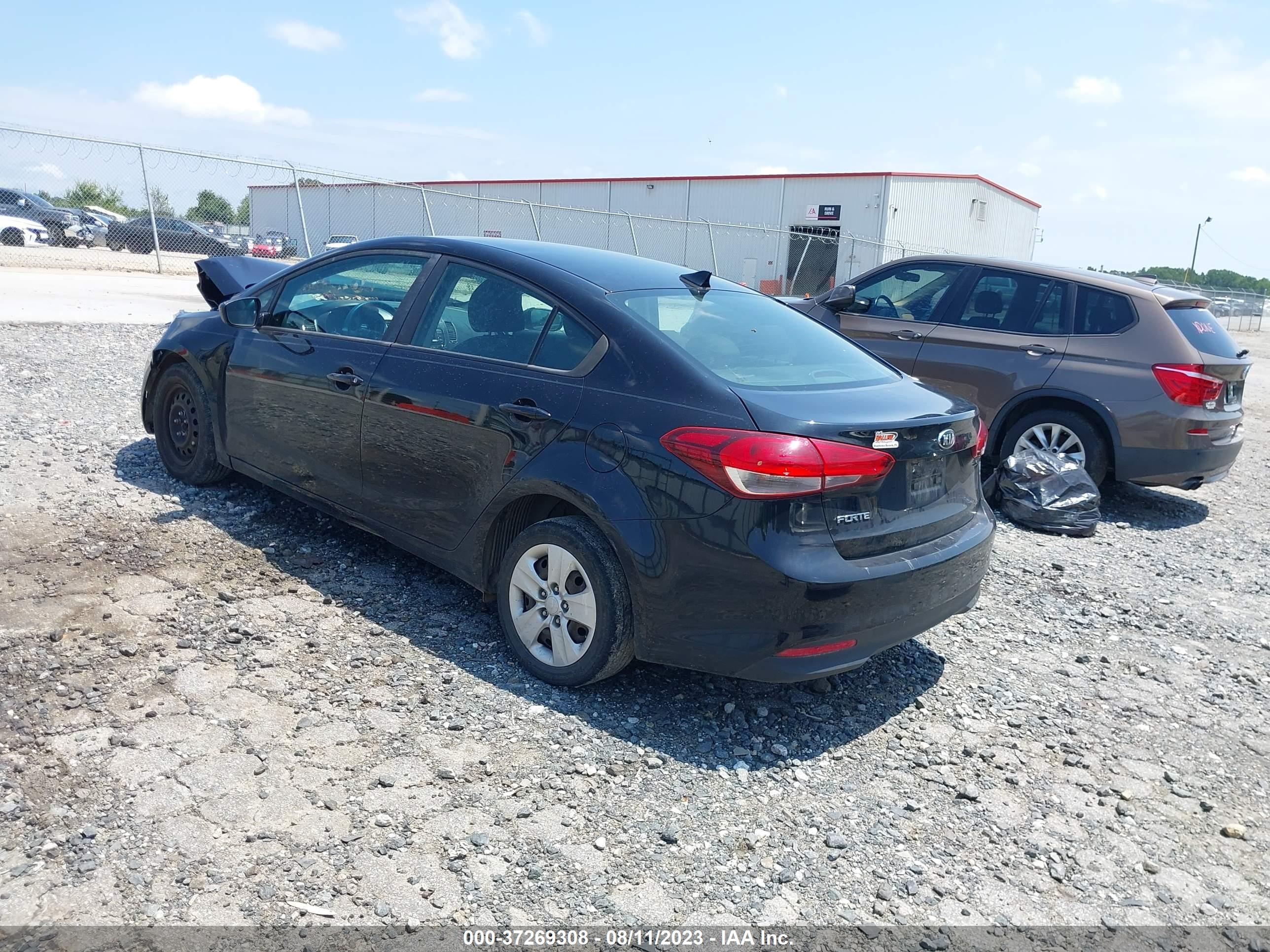 Photo 2 VIN: 3KPFK4A74JE221648 - KIA FORTE 